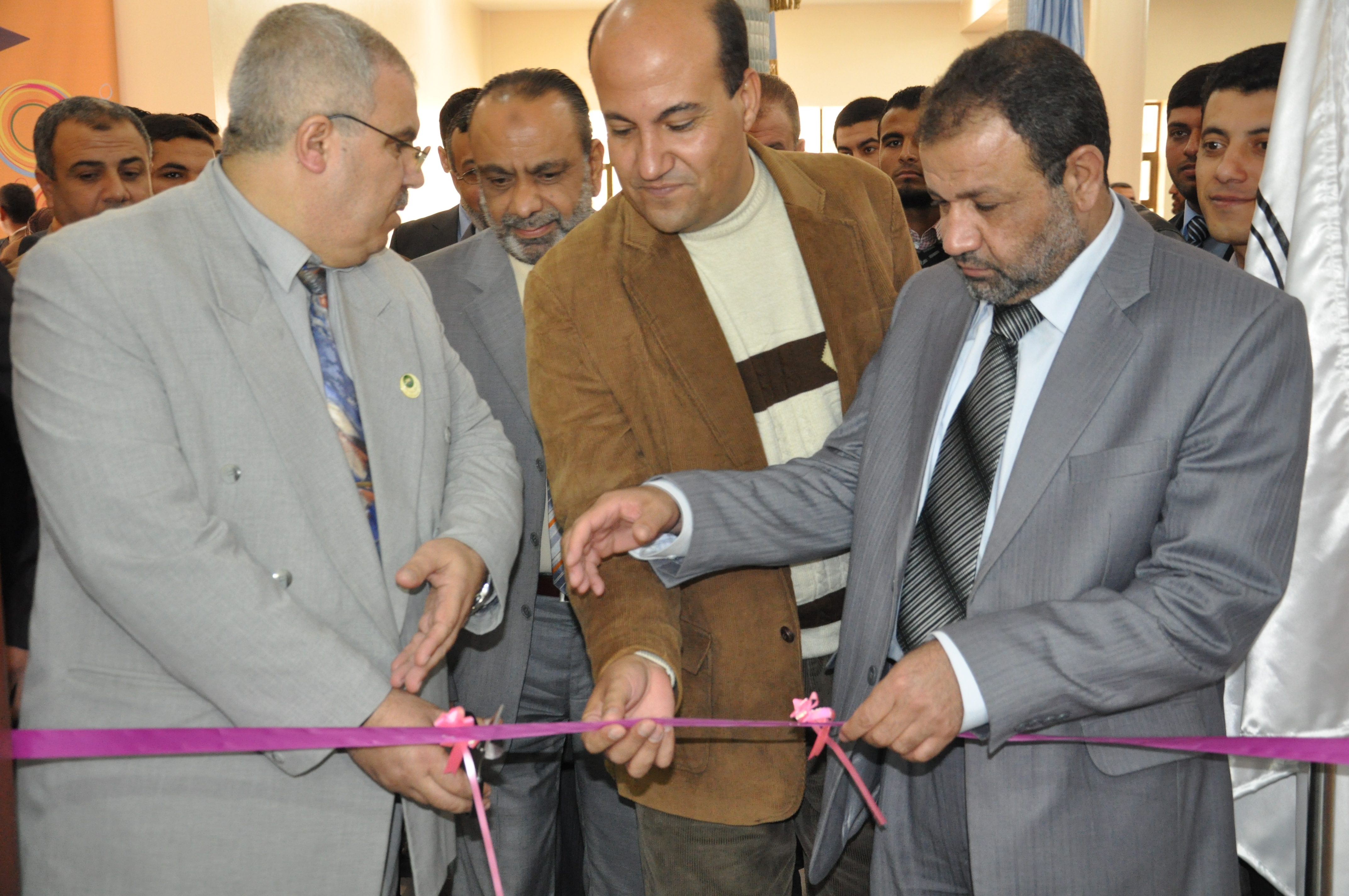 كلية الشريعة والقانون بالجمعة الإسلامية بالاشتراك مع UNDP تتفتح العيادة القانونية