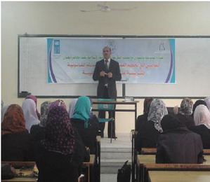 العيادة القانونية تعقد محاضرة حول القوانين التي تحكم العمل الصحي والمساءلة القانونية المترتبة على الأخطاء الطبية