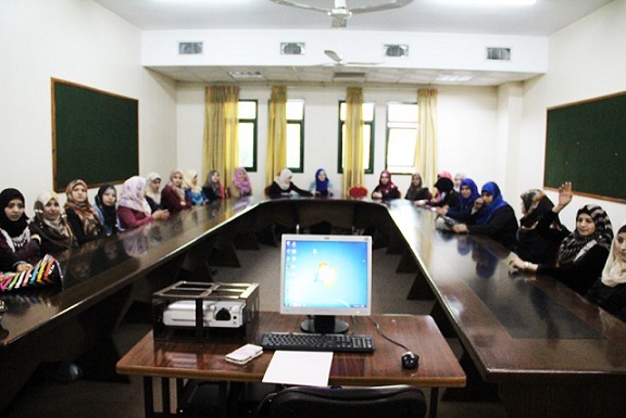 دفعة جديدة من الطلبة الصم يلتحقون بمقاعد الدراسة بالجامعة الاسلامية