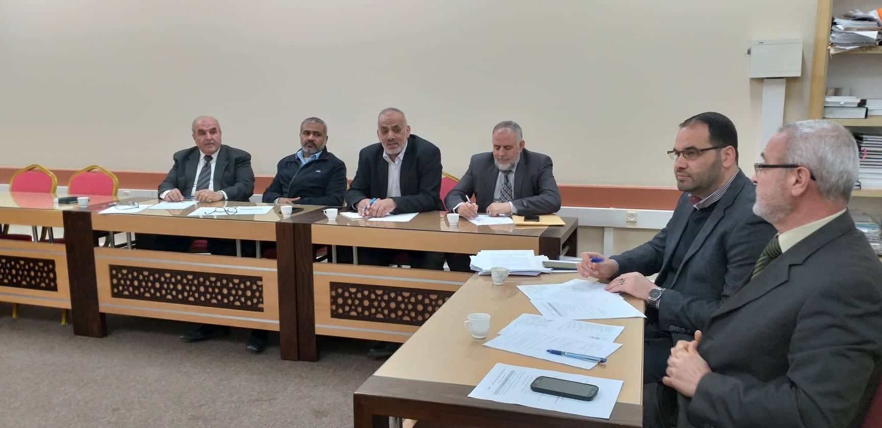 قسم المناهج وطرق التدريس يعقد ورشة عمل حول تطوير خطة برنامج الماجستير الخاصة بالمناهج وطرق التدريس