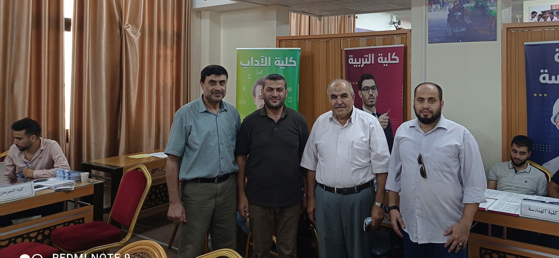 في اول يوم من بداية التسجيل للعام الجامعي٢٠٢١_٢٠٢٢. كل عام وكليتنا وجامعتنا وطلبتنا بكل الخير..إستقبال الطلبة الجدد