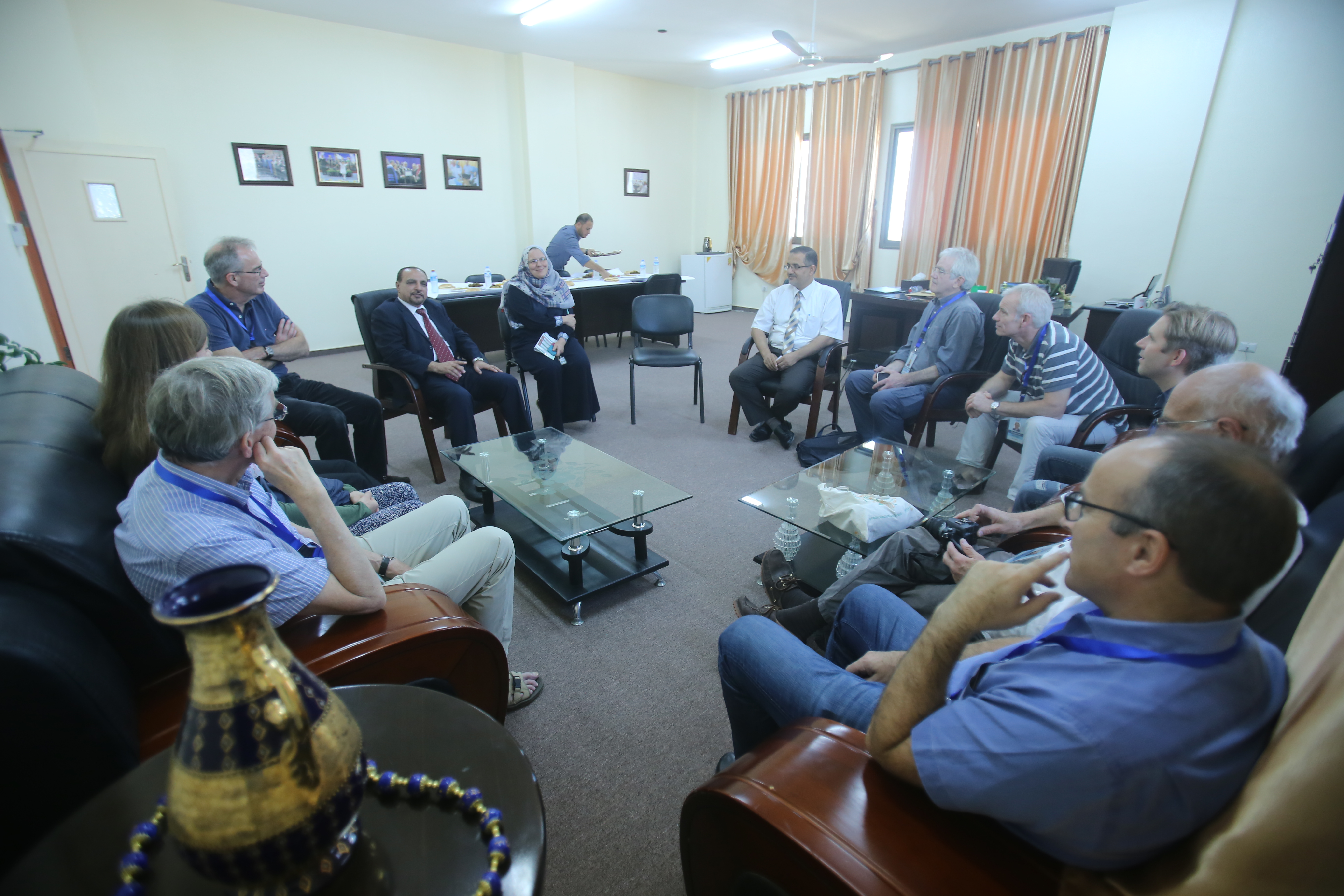 A Medical delegation from Oxford University has visited IUG Faculty of Medicine for EBM conference