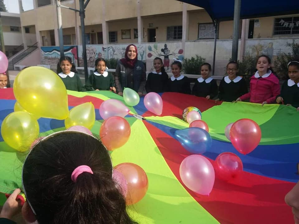 نفذ فريق الدعم النفسي يوم ترفيهي لمدرسة القاهرة الأساسية (ب )
