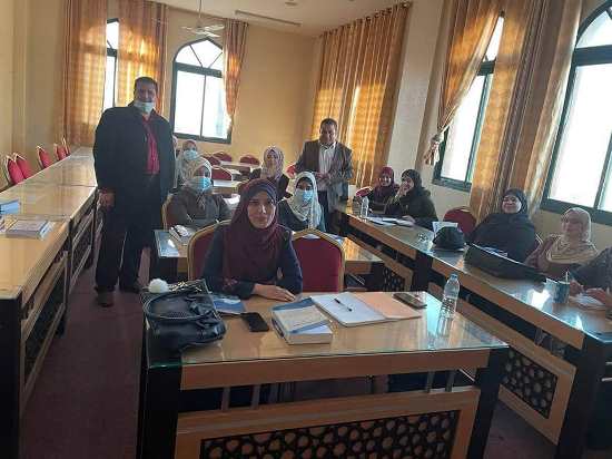 الترحيب بطالبات الدراسات العليا تخصص قانون عام(ماجستير)