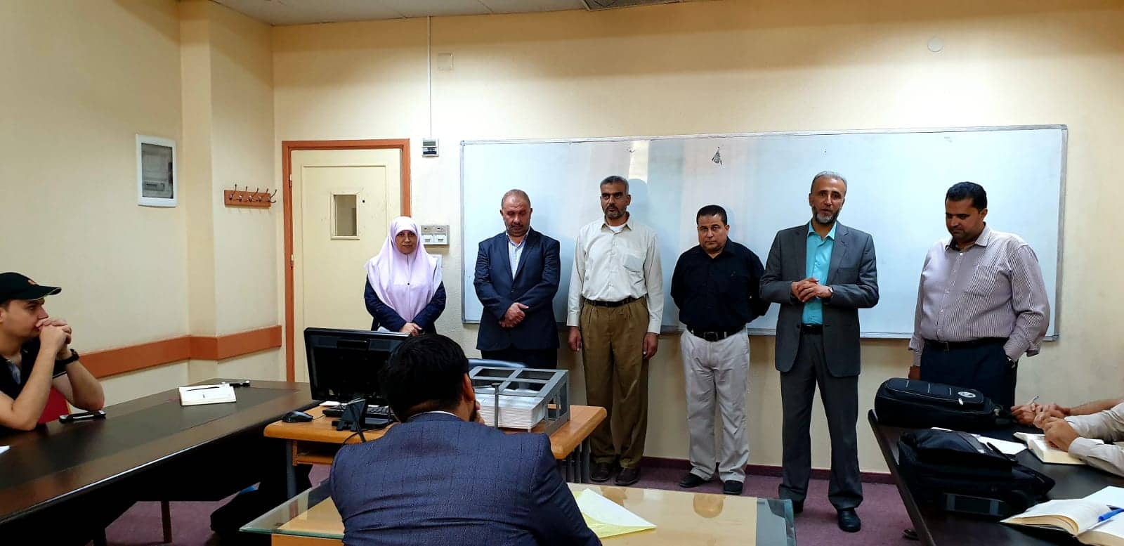 (لقاء طلبة الماجستير)