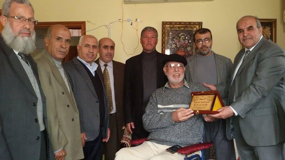 وفدٌ من عمادة فرع الجامعة الإسلامية في الجنوب يزور الدكتور . عدنان القزاز