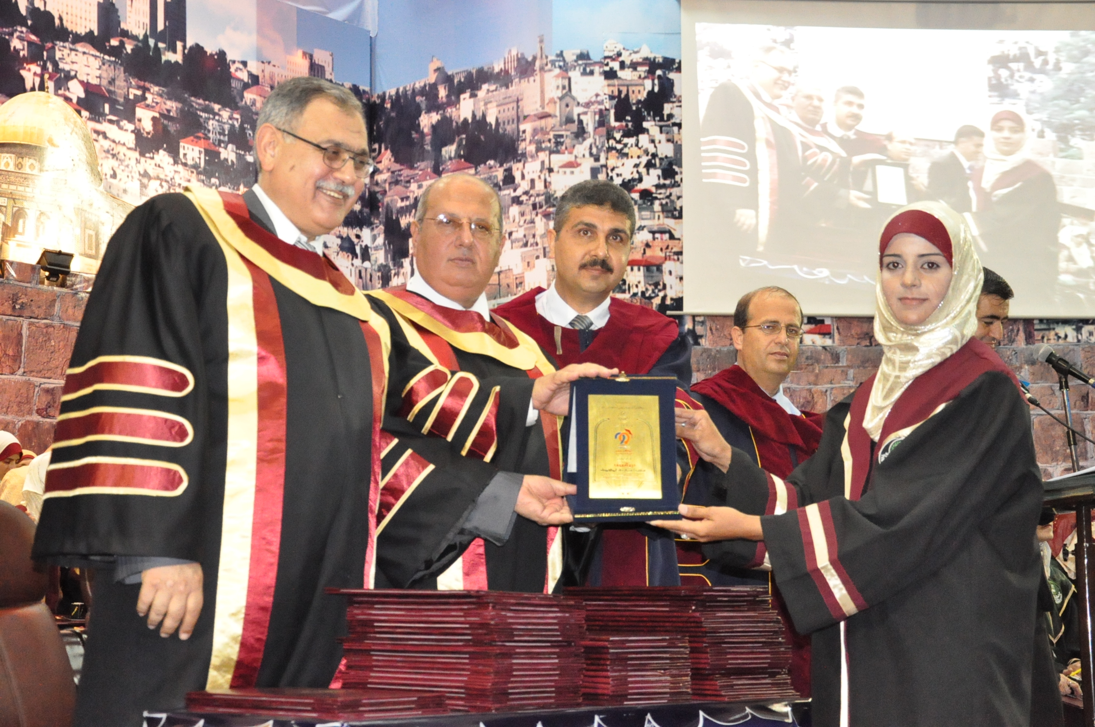 ضمن احتفالات تخريج فوج “القدس والحرية”: تخريج دفعة جديدة في كليات العلوم وتكنولوجيا المعلومات والتمريض