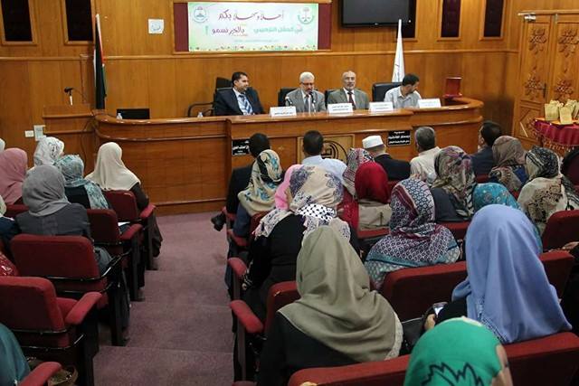 عمادة الكلية تحتفي بالطالبات الجدد