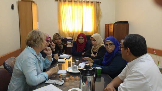 استشارية القبالة في مؤسسة المساعدات النرويجية (NORWAC) تزور كلية التمريض
