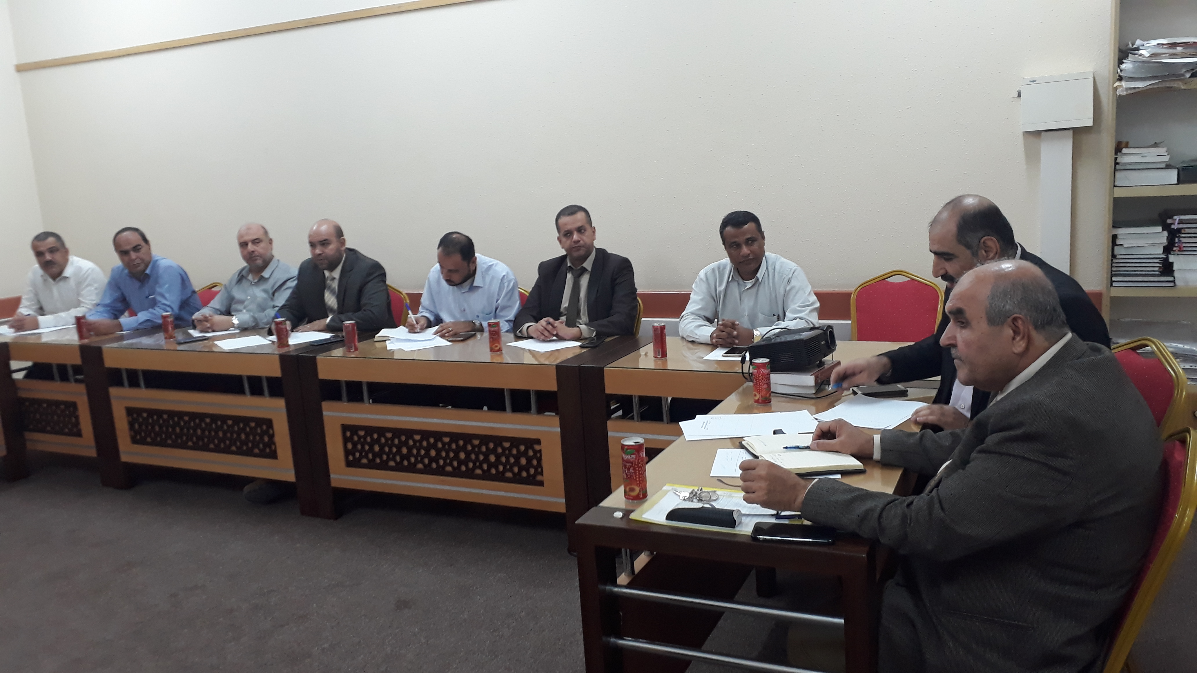 كلية التربية تعقد ورشة عمل بعنوان “التوجهات البحثية في التربية وعلم النفس”