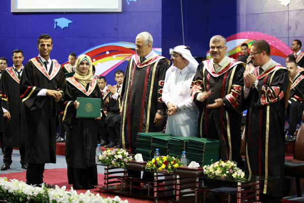 IUG Celebrates Graduation of 1st Class of Deaf Student