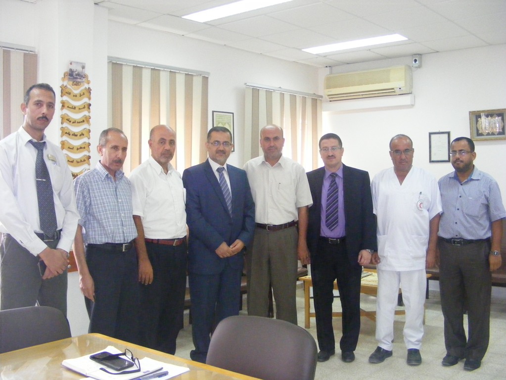 وفد من كلية الطب يزور المستشفى الأوروبي والإماراتي ويطلع على الأوضاع التعليمية لطلبة كلية الطب