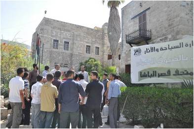 مركز إيوان ينظم جولة ميدانية للطلاب المغتربين وأعضاء نادي القادة والمبدعين