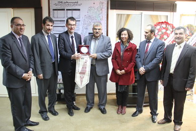 Consulate General of France Visits IUG