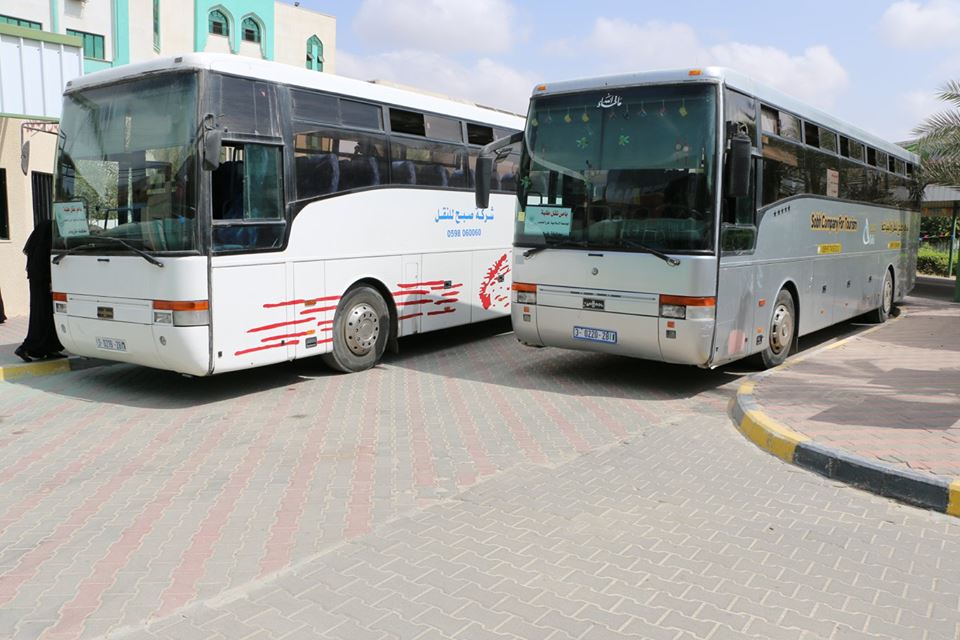 توفير باصات لنقل الطلبة برسوم رمزية
