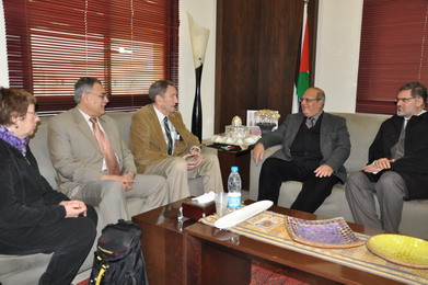 “The Palestinian people should have equal right, equal dignity”